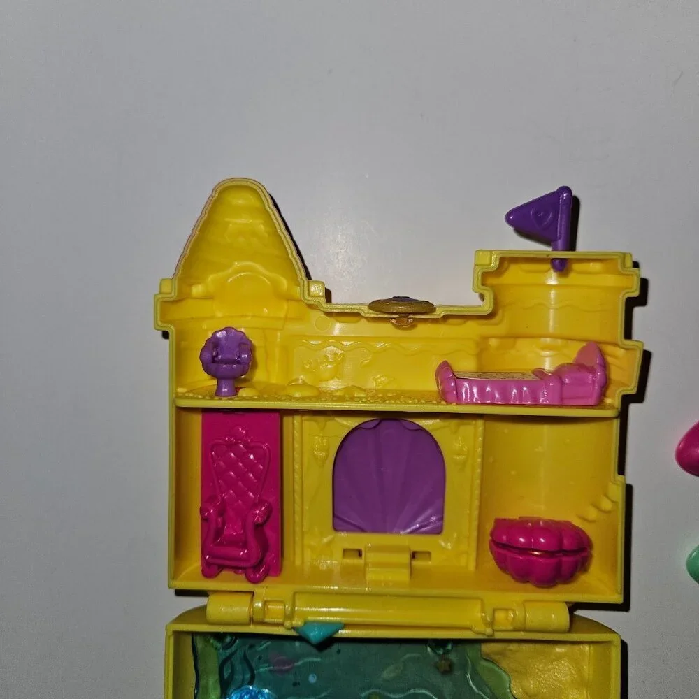 Polly Pocket Surf N Sandventure Sand Castle Compact Jet-Skis Mattel 2018 READ